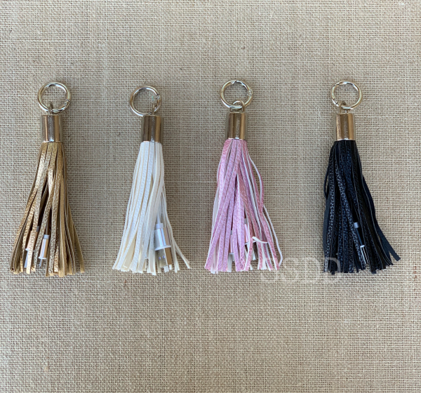 Olivia Tassel Charger Keychain - Android